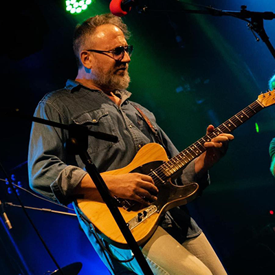 לייזר לויד במופע להקה